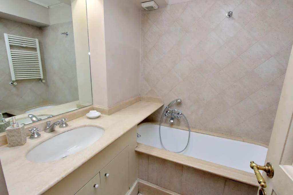 Navona Elegant Two Bedroom Apartment Rome Luaran gambar